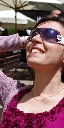 Protect your neck and decollette' from the sun' rays